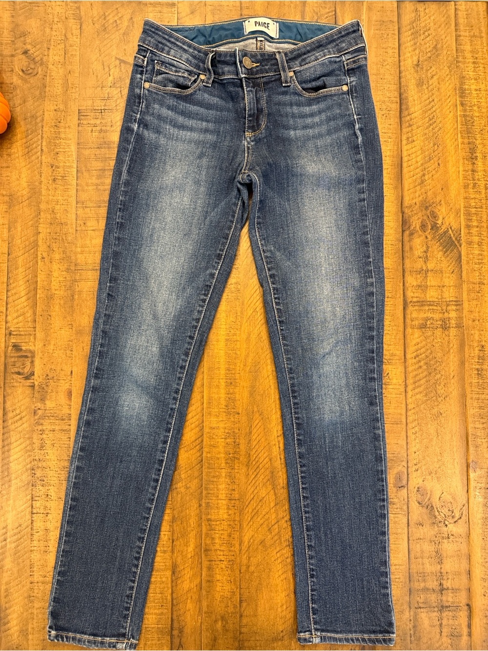 PAIGE distressed skyline ankle peg Blue Skinny Jeans with Subtle Fading size 26